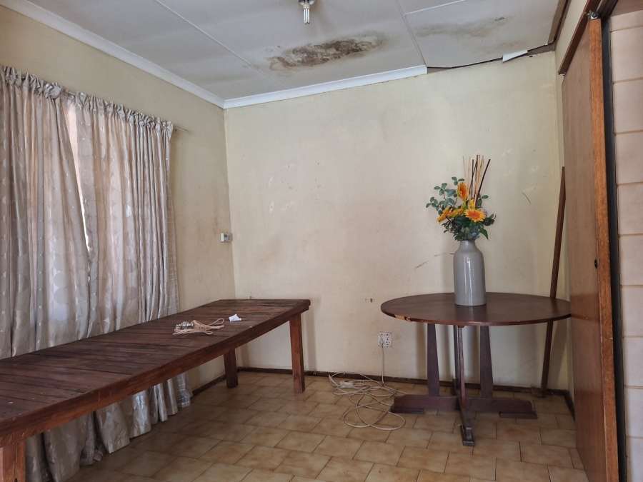 4 Bedroom Property for Sale in Mohadin North West